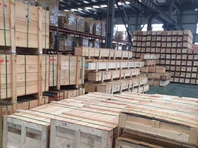 成品待发 成品待发